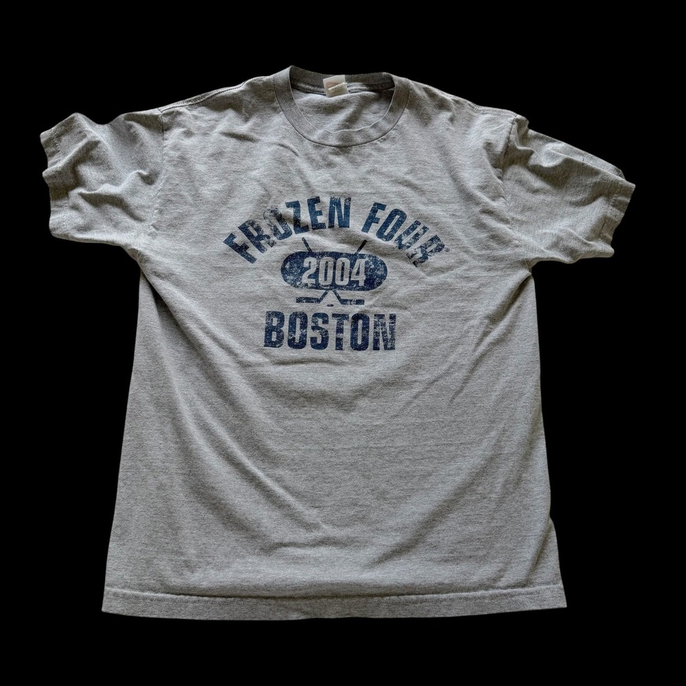 Nike 2004 Frozen Four Boston Hockey T-Shirt Large Gray Distressed Graphic